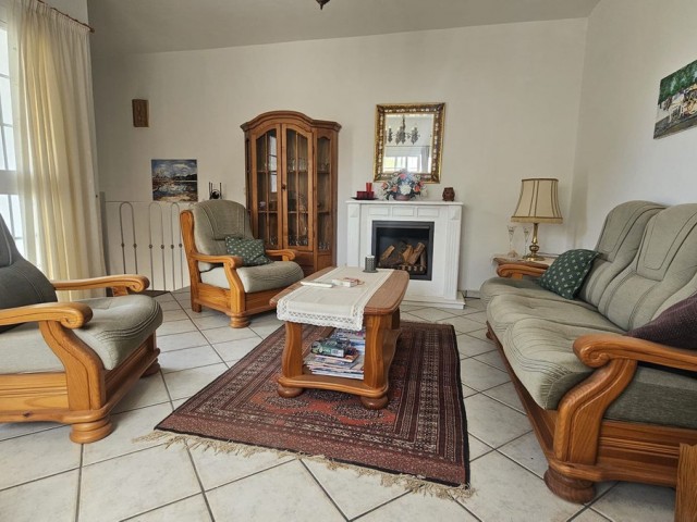 Villa avec 3 Chambres  à Valtocado