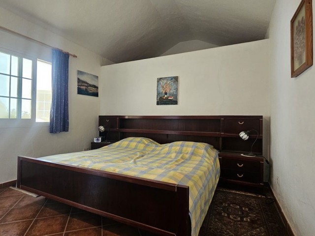 Villa avec 3 Chambres  à Valtocado