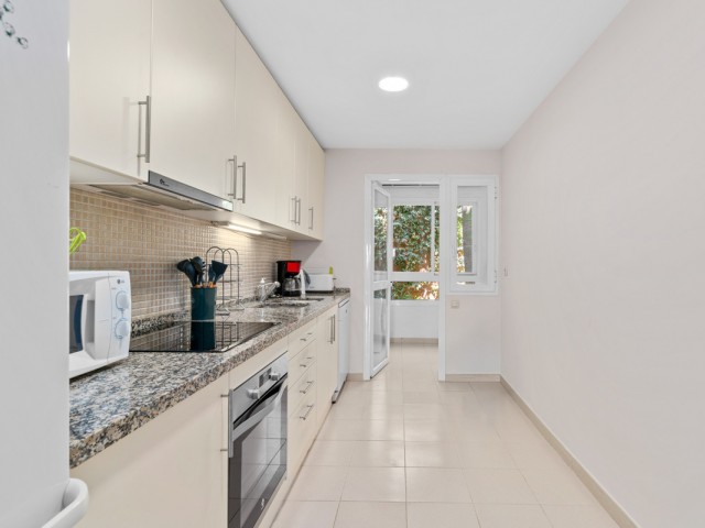 2 Bedrooms Apartment in Benahavís