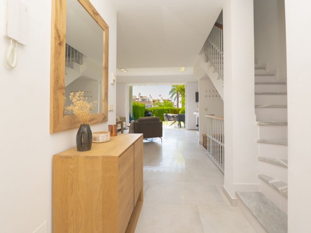 3 Bedrooms Villa in Bahía de Marbella