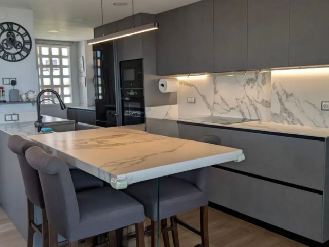 Apartamento con 2 Dormitorios  en Casares
