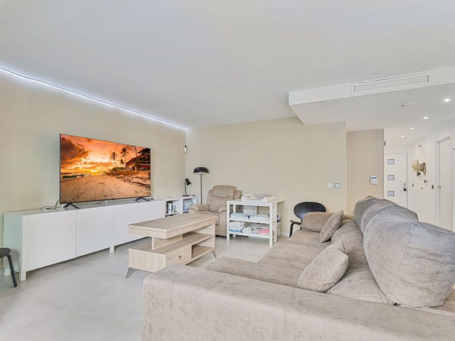 2 Bedrooms Apartment in Los Boliches