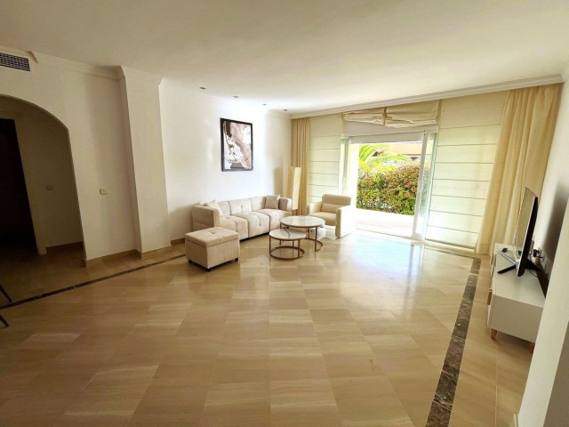 Apartamento, Bahía de Marbella, R5444026