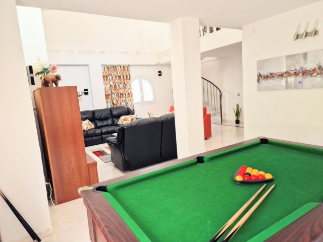 Apartment, La Carihuela, R5440552