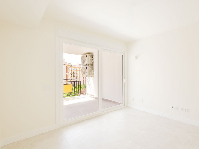 Apartment, Fuengirola, R5446495