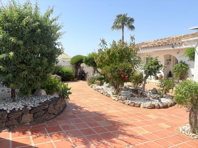 Villa, Cerros del Aguila, R5432398