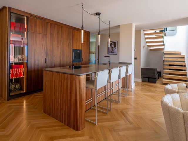 Apartamento con 3 Dormitorios  en Monte Halcones