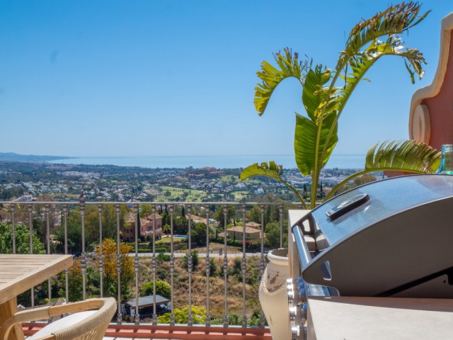 Apartamento con 3 Dormitorios  en Monte Halcones