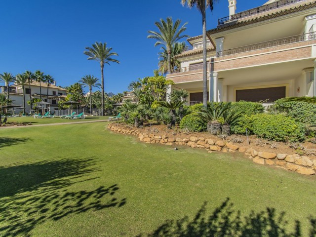 2 Bedrooms Apartment in Los Monteros