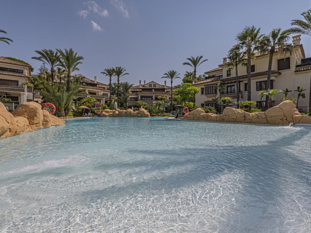 2 Bedrooms Apartment in Los Monteros