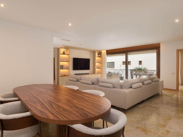Apartamento, Altos de los Monteros, R5448931