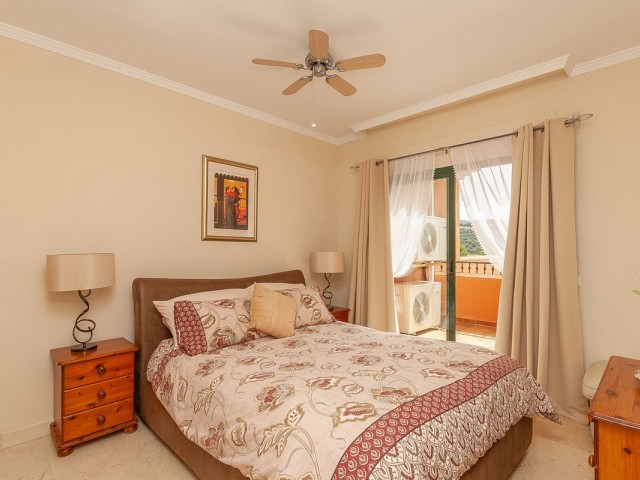 3 Bedrooms Apartment in Elviria