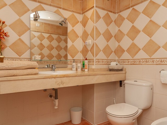 3 Bedrooms Apartment in Elviria
