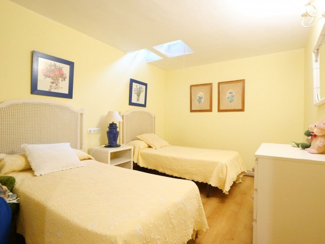 5 Slaapkamer Rijtjeshuis in Puerto de Cabopino