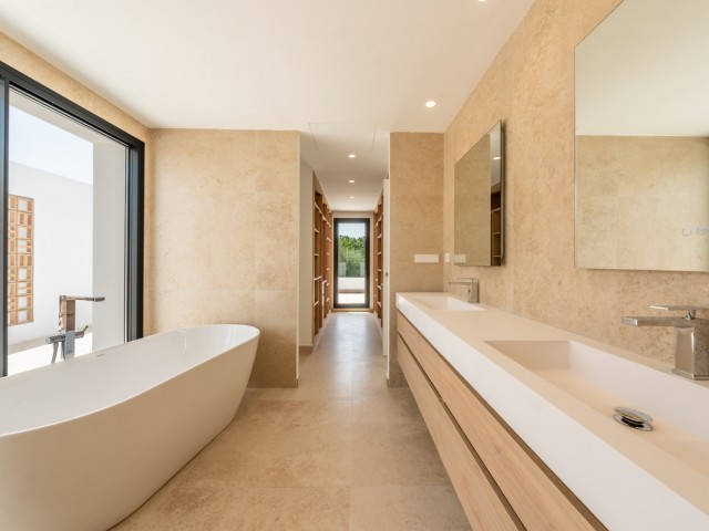 Villa avec 6 Chambres  à Sotogrande Costa
