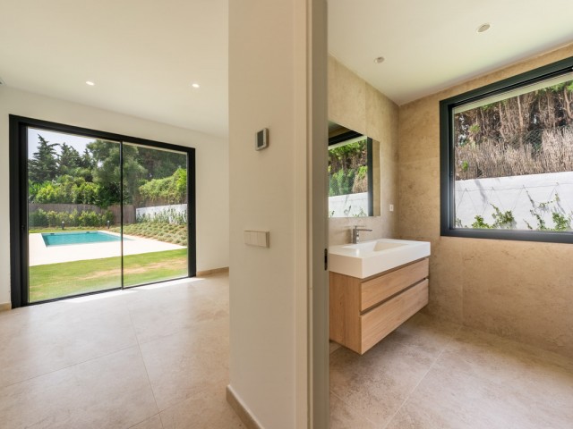 Villa avec 6 Chambres  à Sotogrande Costa