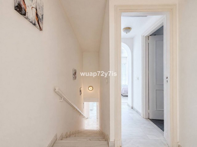 2 Bedrooms Townhouse in El Paraiso