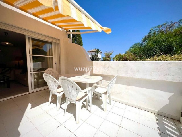 2 Bedrooms Townhouse in El Paraiso