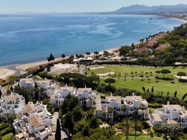2 Bedrooms Apartment in Los Monteros