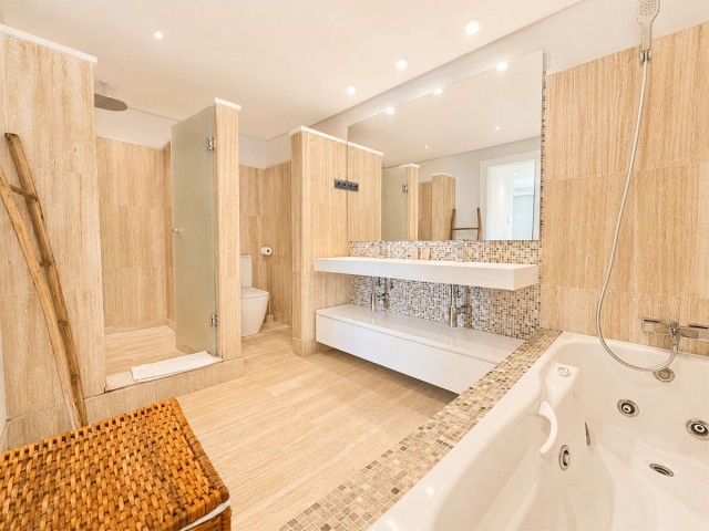 2 Bedrooms Apartment in Los Monteros