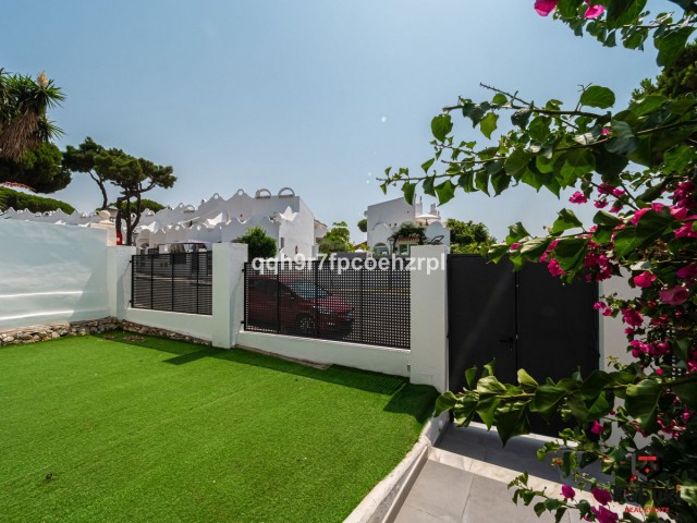 4 Schlafzimmer Reihenhaus in Reserva de Marbella