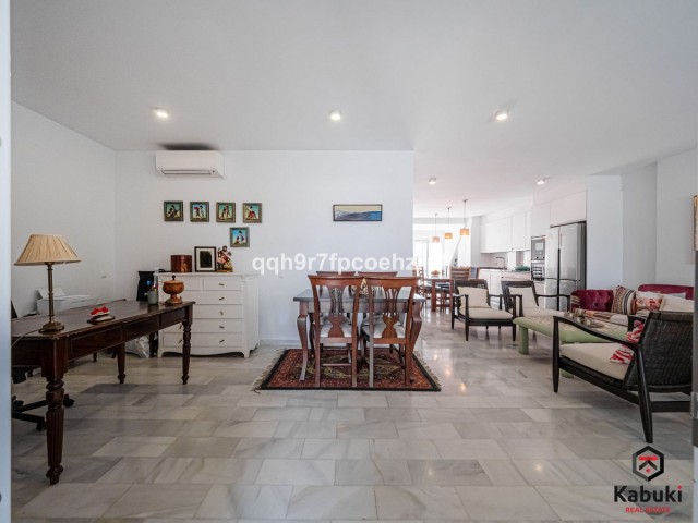 4 Schlafzimmer Reihenhaus in Reserva de Marbella