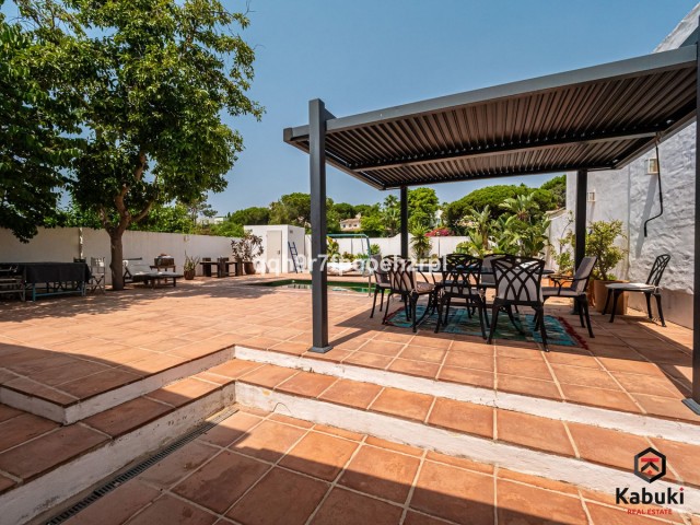 4 Schlafzimmer Reihenhaus in Reserva de Marbella