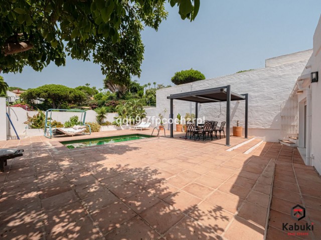4 Schlafzimmer Reihenhaus in Reserva de Marbella