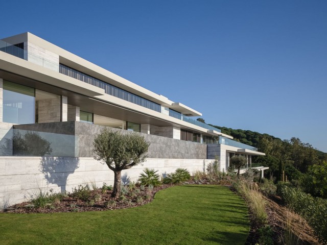 7 Bedrooms Villa in Sotogrande