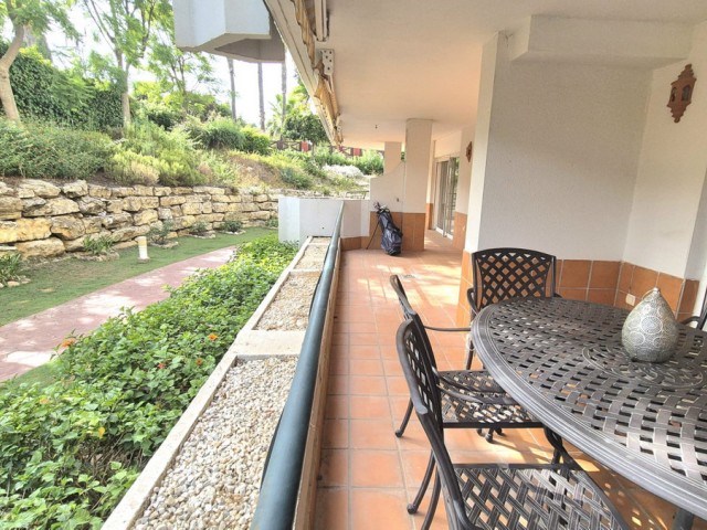 Apartment, San Pedro de Alcántara, R5448670
