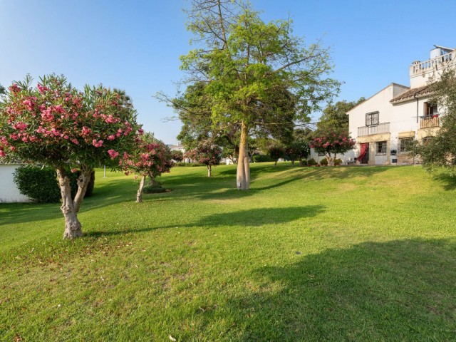 2 Bedrooms Townhouse in Elviria