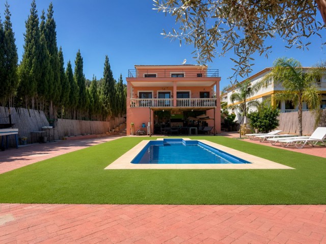 5 Bedrooms Villa in Málaga