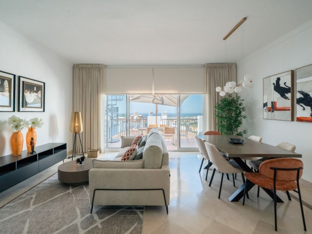 Apartamento con 2 Dormitorios  en Benahavís