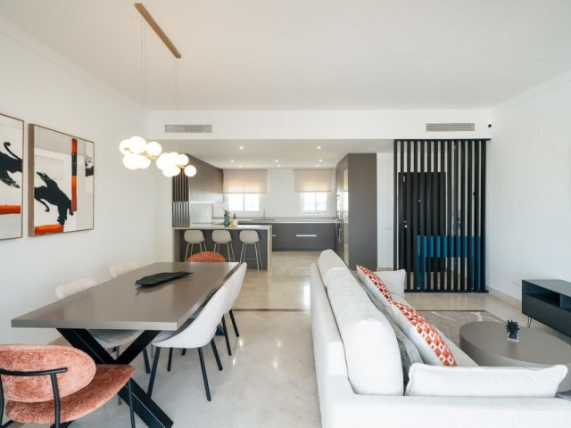 Apartamento con 2 Dormitorios  en Benahavís