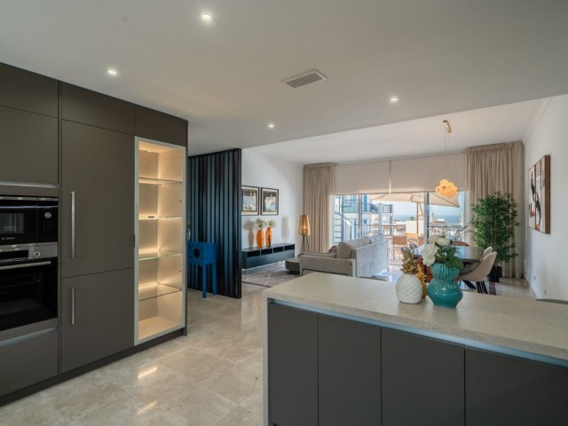 Apartamento con 2 Dormitorios  en Benahavís