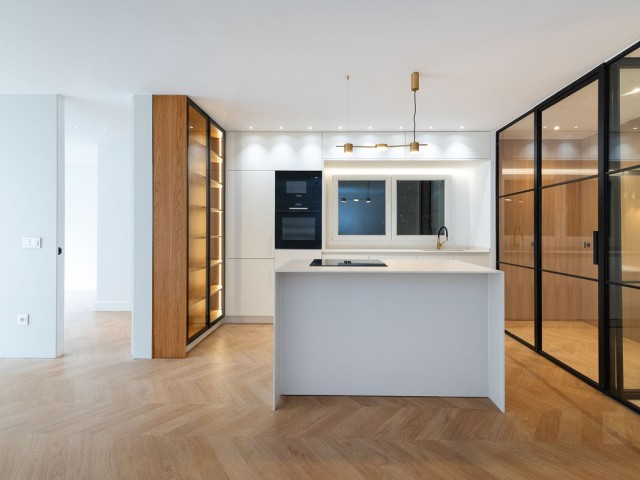 Apartamento con 3 Dormitorios  en Malagueta