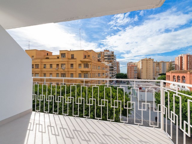 Apartamento con 3 Dormitorios  en Malagueta