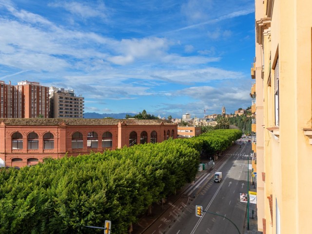 Apartamento con 3 Dormitorios  en Malagueta