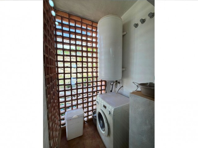 Apartamento con 3 Dormitorios  en Casares Playa