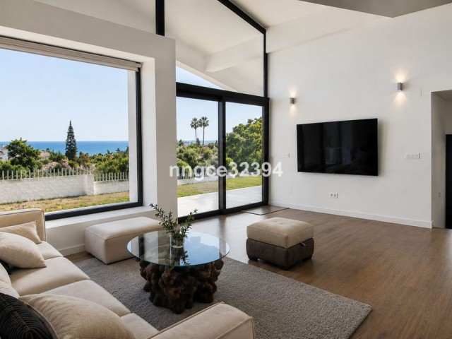 Villa avec 5 Chambres  à New Golden Mile