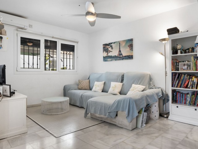 Maison mitoyenne avec 4 Chambres  à Torremolinos