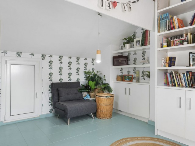 Maison mitoyenne avec 4 Chambres  à Torremolinos