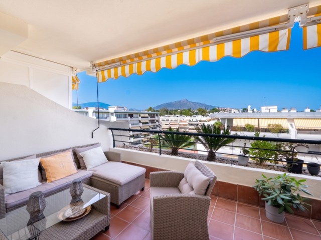 Apartment, San Pedro de Alcántara, R5454031