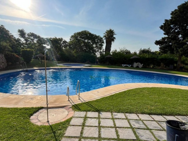 Apartment, Arroyo de la Miel, R5454073