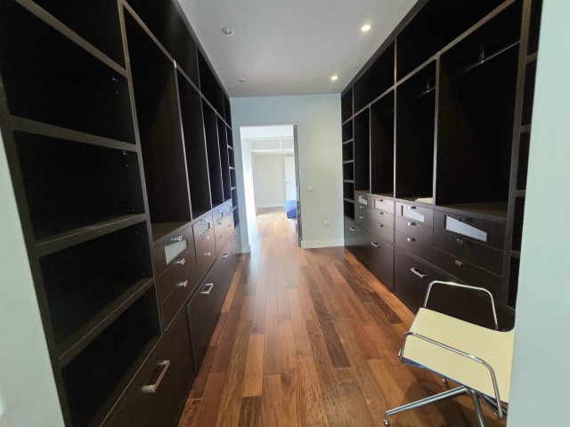 Villa avec 6 Chambres  à Málaga