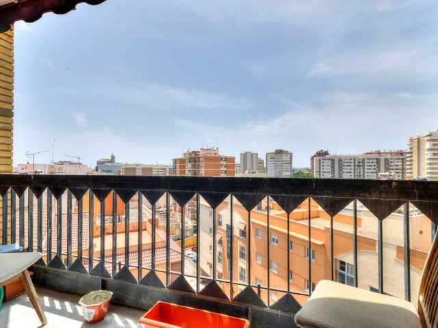 Penthouse avec 4 Chambres  à Málaga Centro