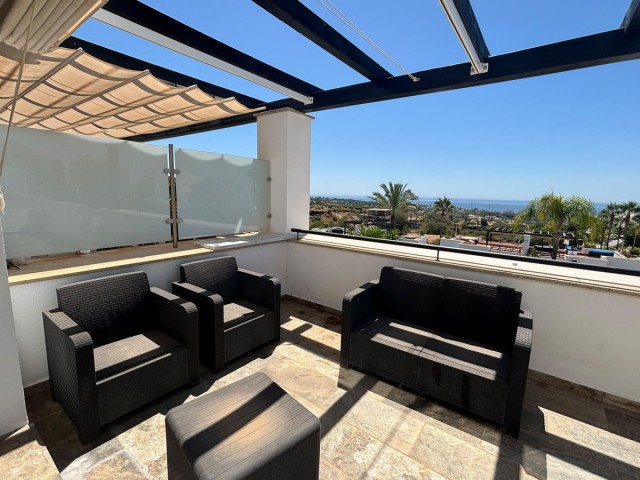 Radhus, Santa Clara, R5455222