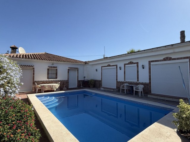 Villa, Alhaurín el Grande, R5447332