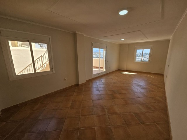 Maison mitoyenne avec 4 Chambres  à La Cala