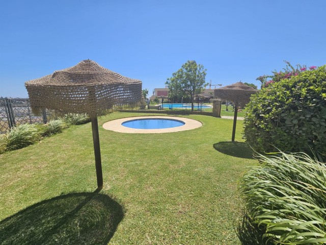 Maison mitoyenne avec 4 Chambres  à La Cala